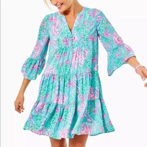 Lilly Pulitzer Gabriel Dress in Amalfi Blue
Best Fishes Size 2